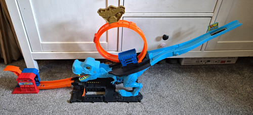 Hot wheels city rex chomp - t-rex,