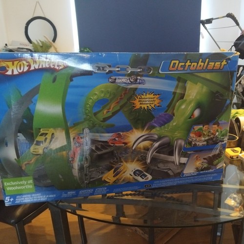 Hot wheels octoblast - hot,