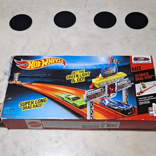 Hot wheels track - hot,