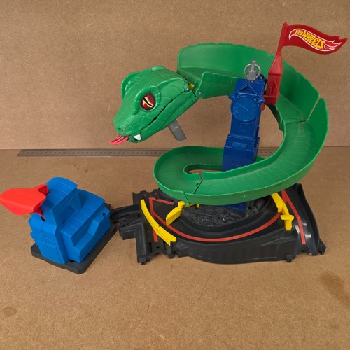 Hot wheels city cobra - city, crush