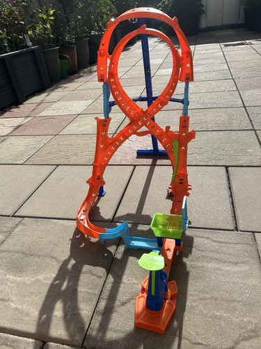 Hot wheels track - hot, set