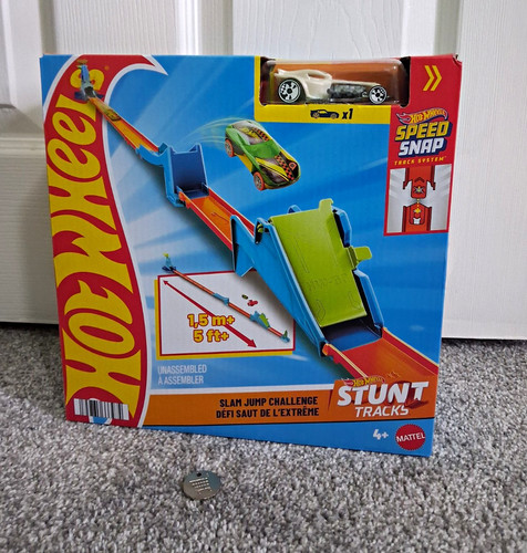 Hot wheels stunt tracks - hot, slam