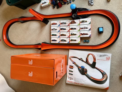 Job lot hot wheels - hot,