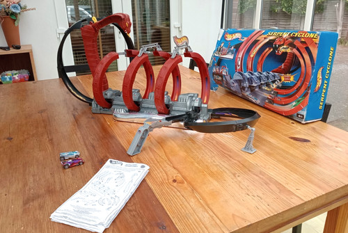 2002 hot wheels - hot,