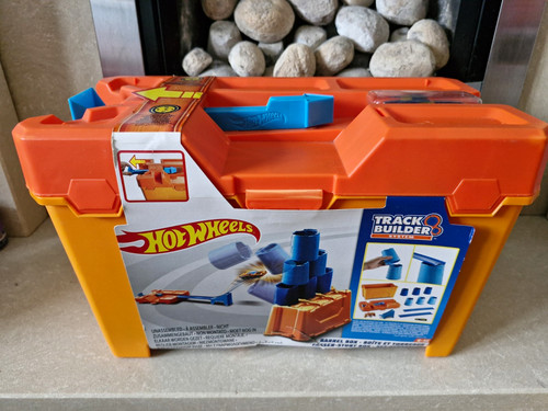 Hot wheels track builder - hot,