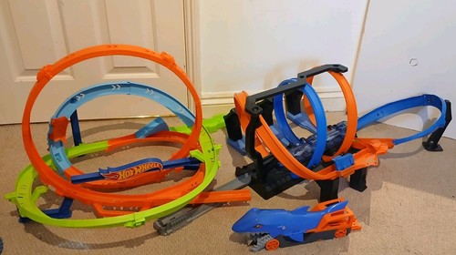 Hot wheels track set bundle - hot,
