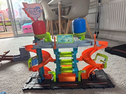 Hot wheels mega - mega, wash
