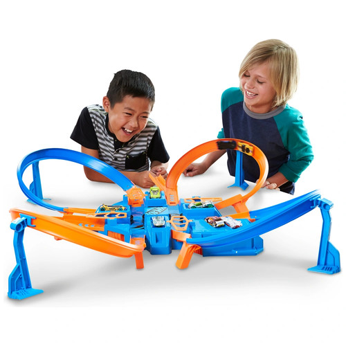 Hot wheels action - criss, cross