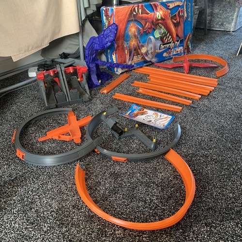 Hot wheels terrordactyl - wheels, j3893
