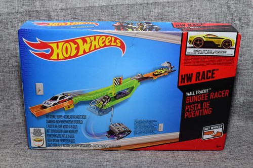 Damaged box hot wheels wall - hot,